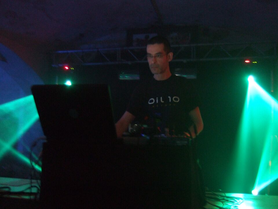 Datei:Oil 10 DSCF9063.JPG