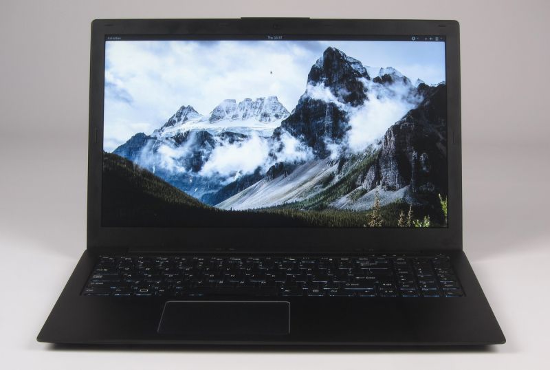 Datei:Purism Librem 15-2017-07-27-12.34.44-L15v3-front-facing.jpg